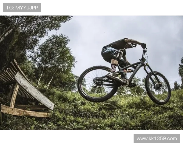 全川首条山地速降赛道落地眉山天府新区